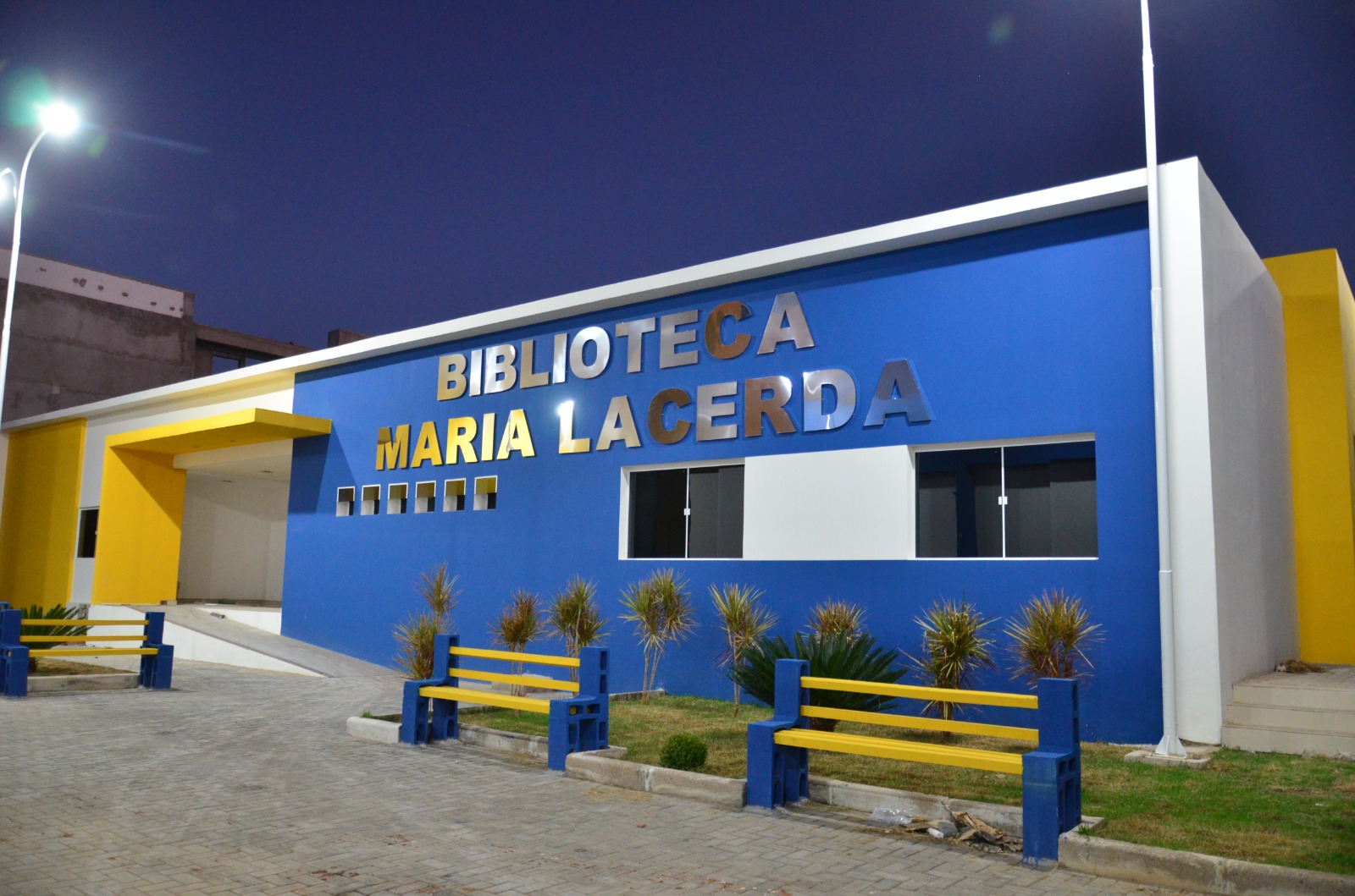 Biblioteca Maria Lacerda